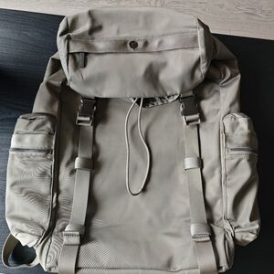 Lululemon Wunderlust Backpack 25L Tan/Gray color